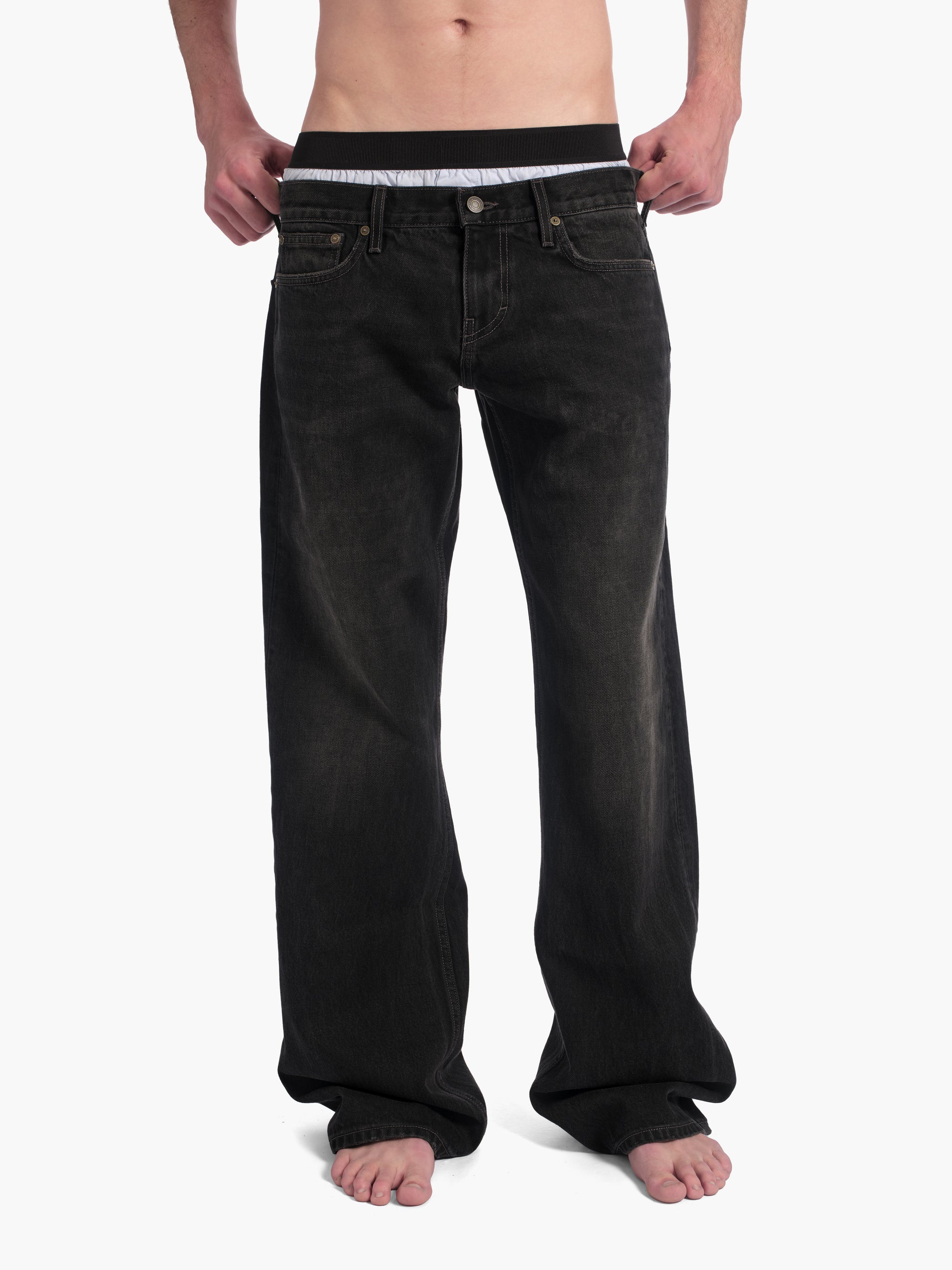 Bootcut Jean in Washed Black