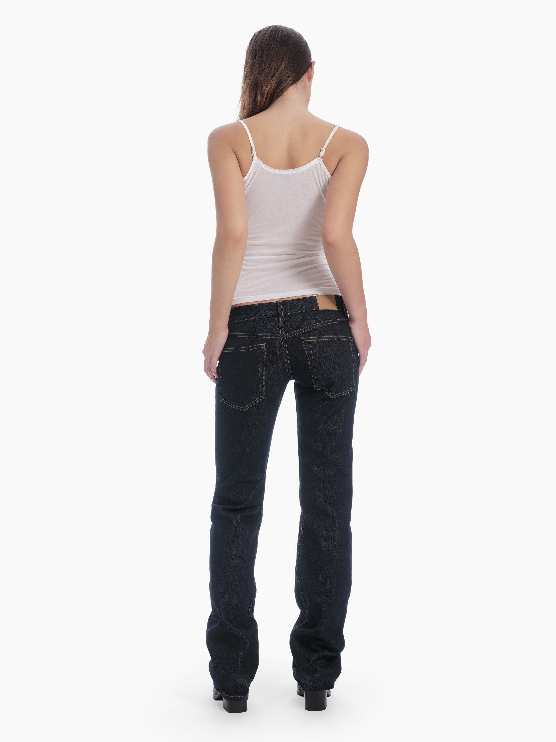 Women's slim straight jean in indigo rinse