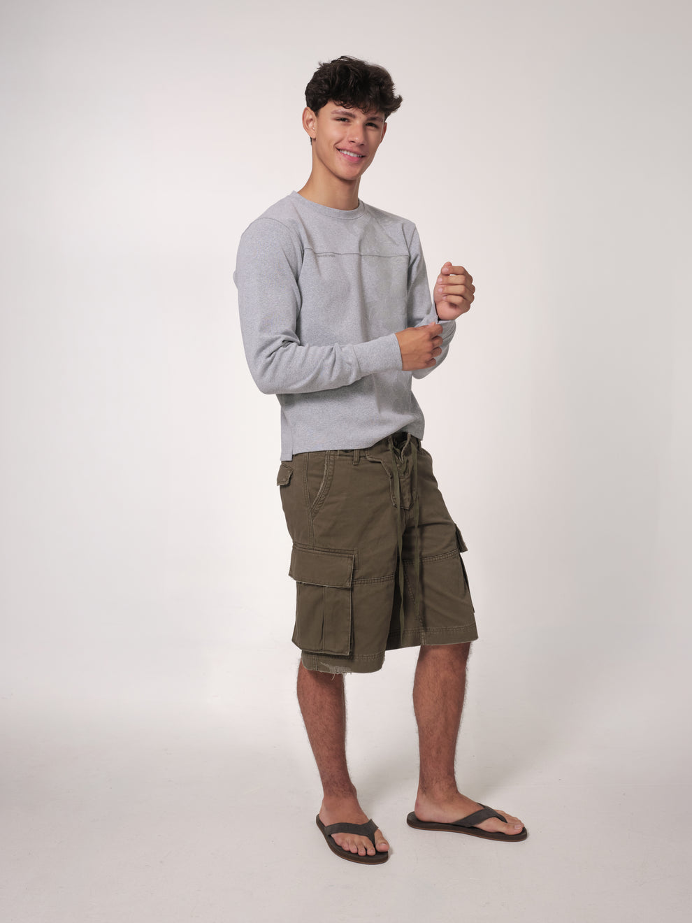 raimundo langlois floral grey cargo green full-body view