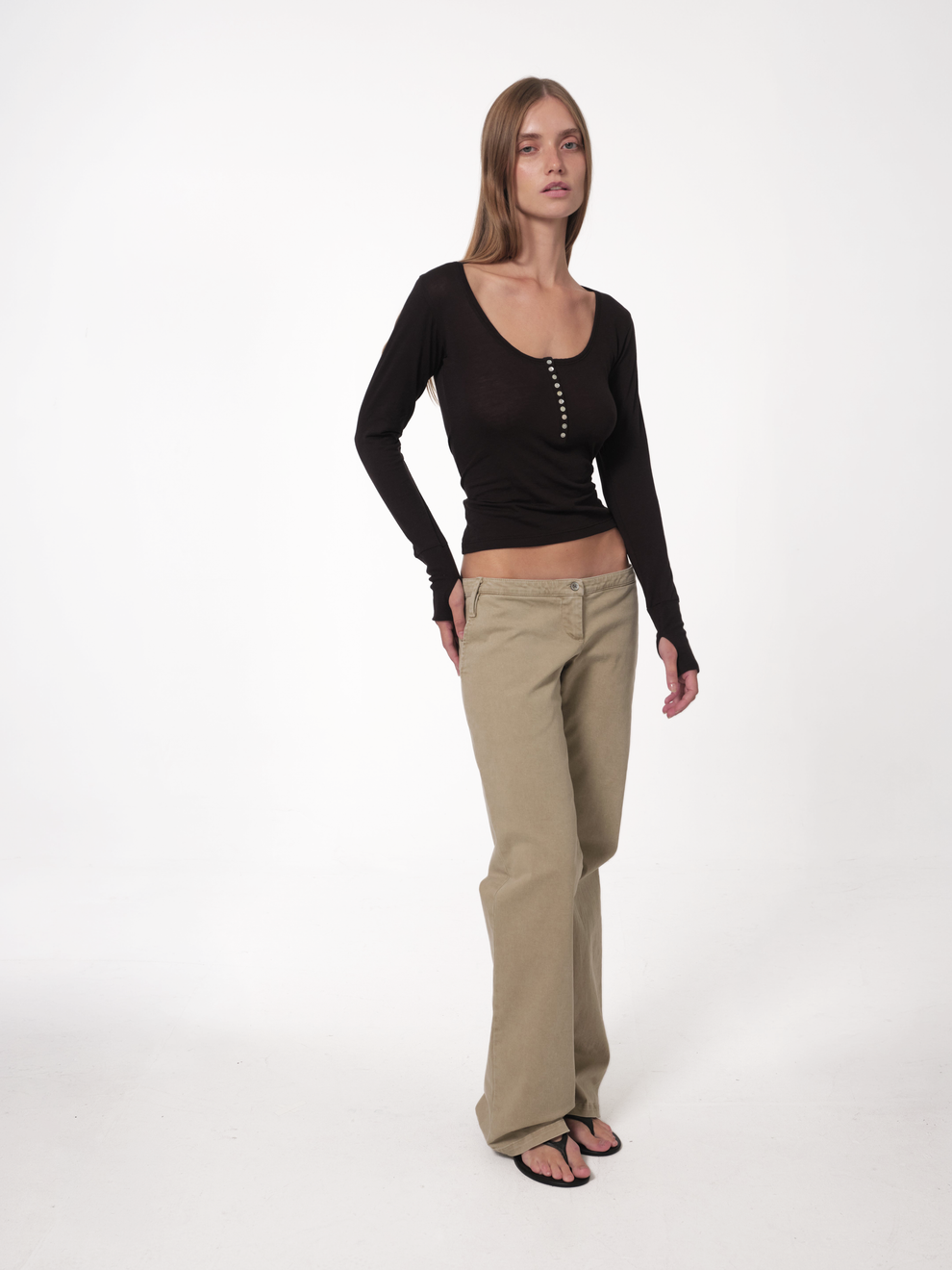 raimundo langlois henley black full-body view