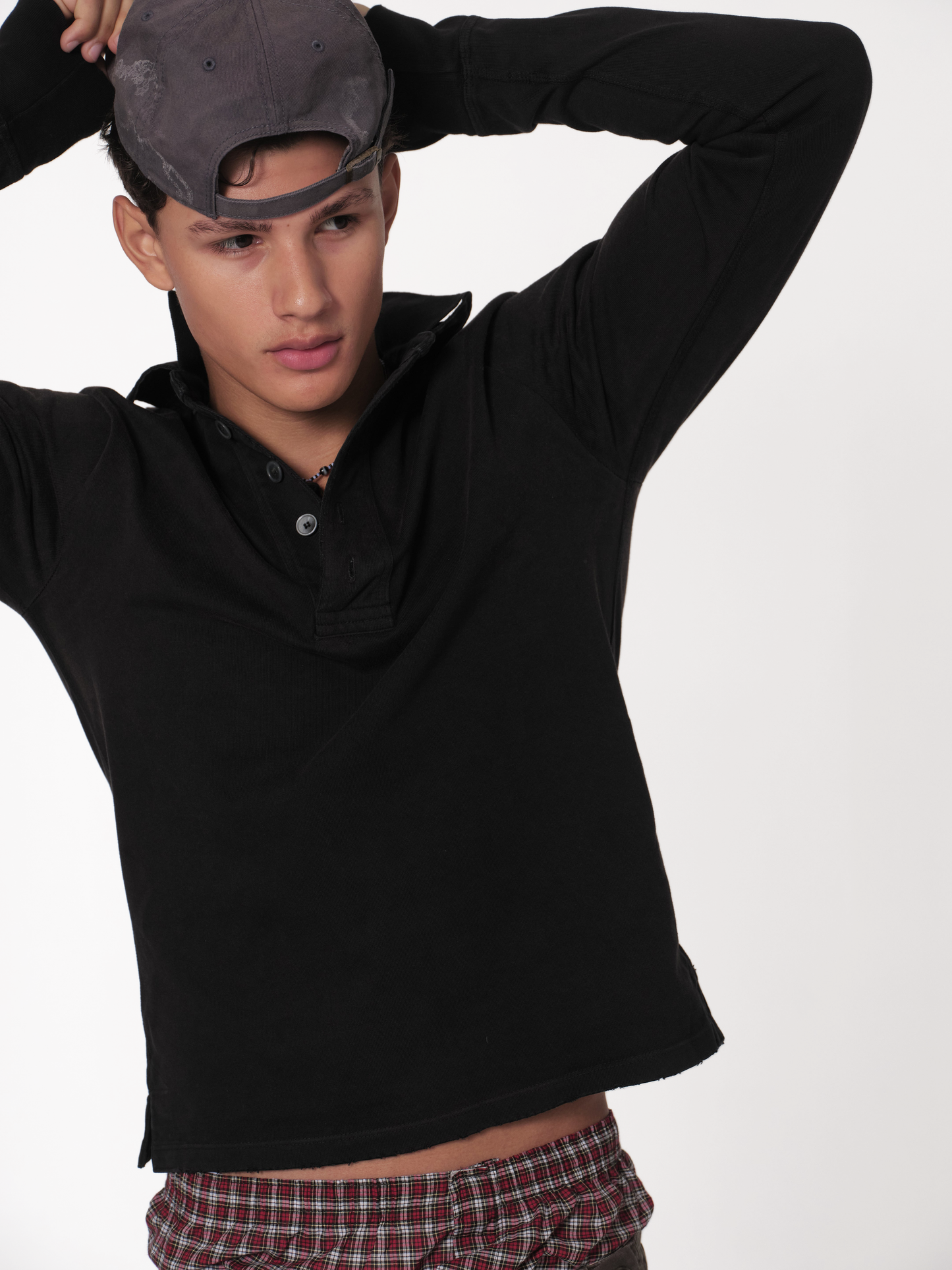 raimundo langlois rugby polo in black, detail view
