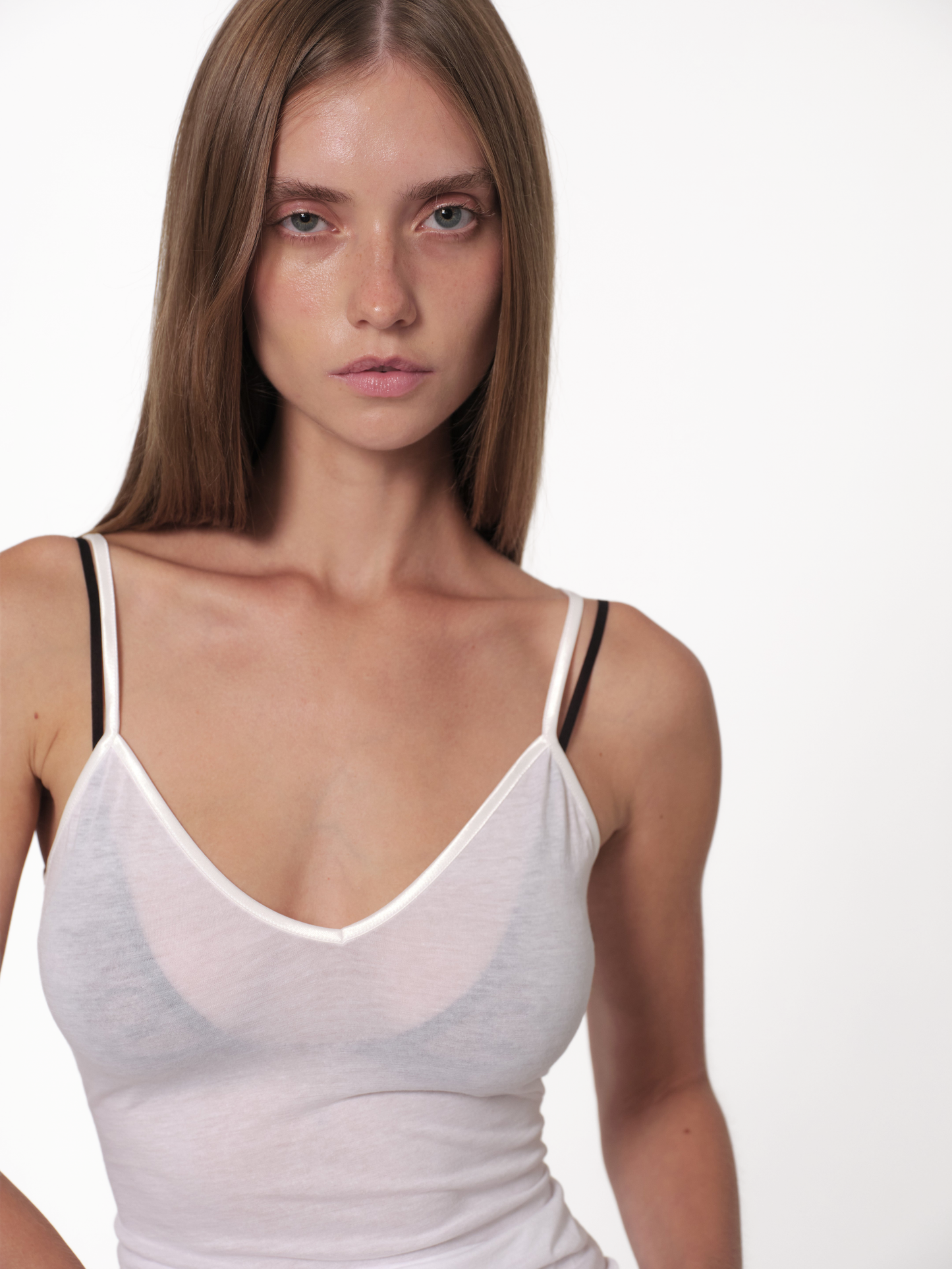 raimundo langlois v-neck tank top in white detail view